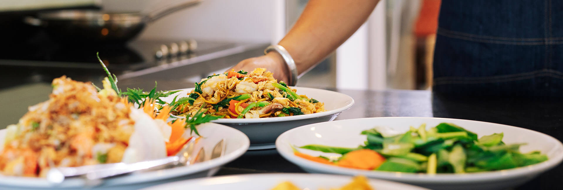 Akuvara - All day dining at cost