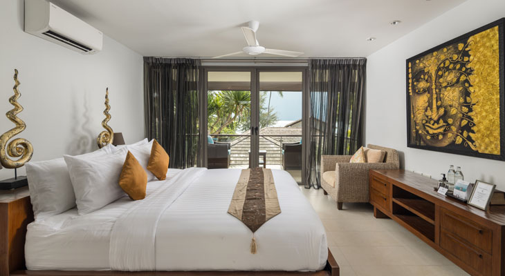 Akuvara - Upstairs guest suite and balcony