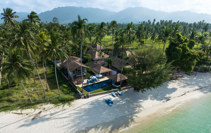 Akuvara - Absolute beachfront villa